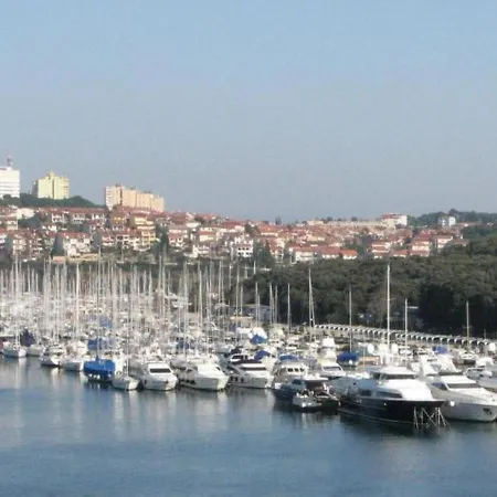 Impressive With Terrace In Pula Croatia *