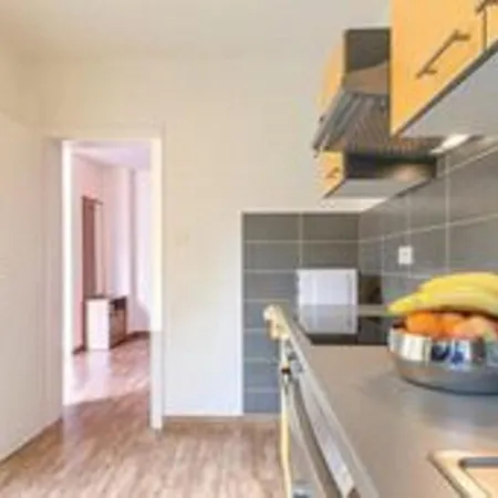 Impressive With Terrace In Pula Croatia Appartamento