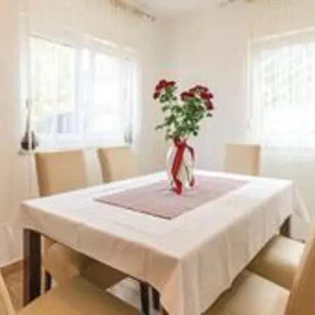 Appartamento Impressive With Terrace In Pula Croatia