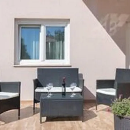 Impressive With Terrace In Pula Croatia *